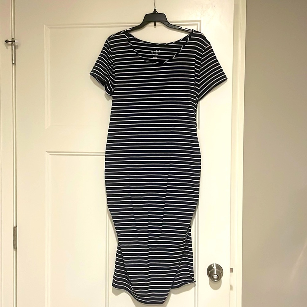 Maternity dress